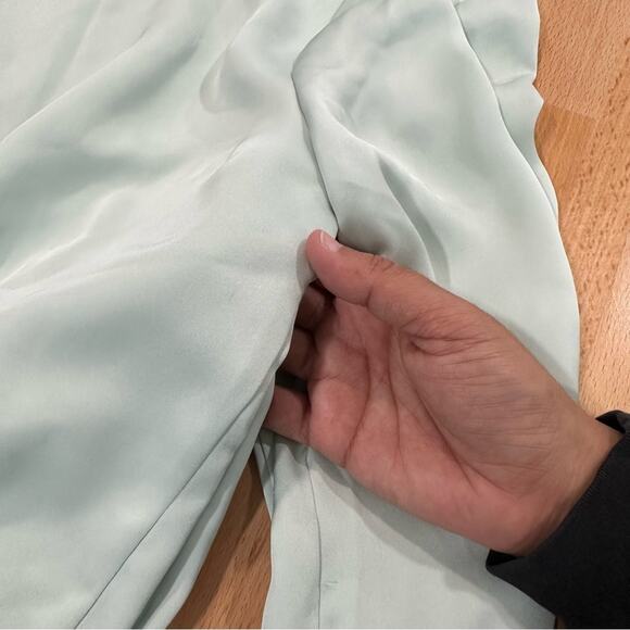 Aritzia Babaton Ace Bodysuit Aqua Essence long-sleeve size XXS - Picture 10 of 10